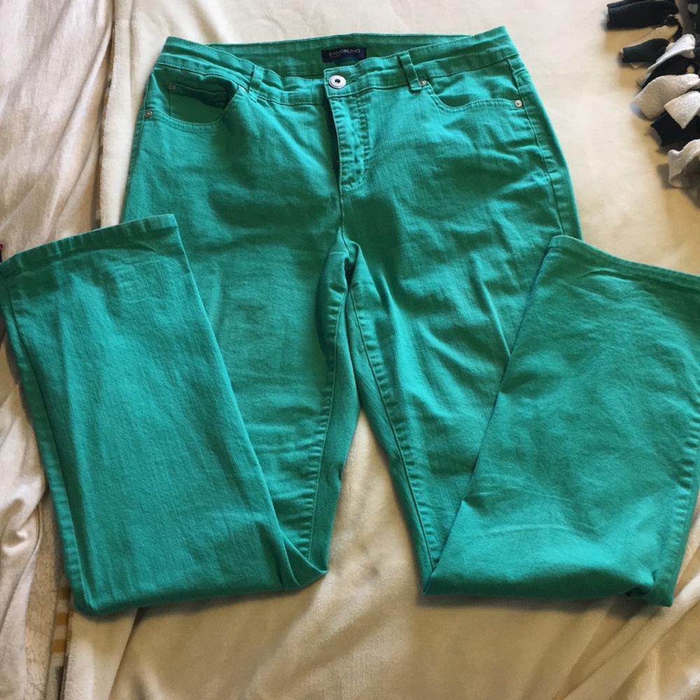 Bandolino jeans with stretch!